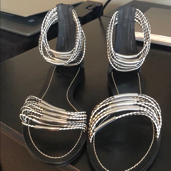 Tory Burch- zip up slides - Picture 3 of 9